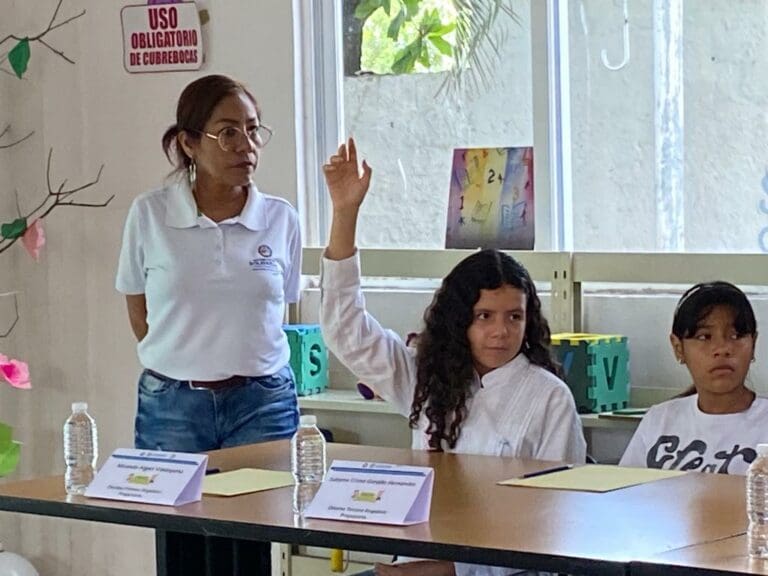 Cabildo infantil debate sobre un municipio libre de colillas de cigarros