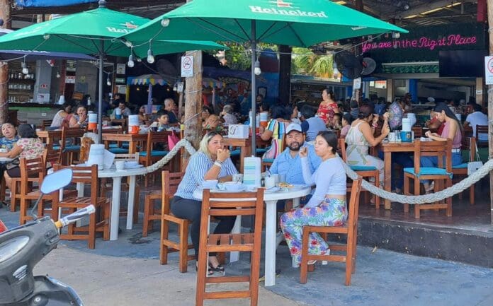 Esperan restaurantes mejorar sus ventas con el Día del Padre; por ahora están a un 70%