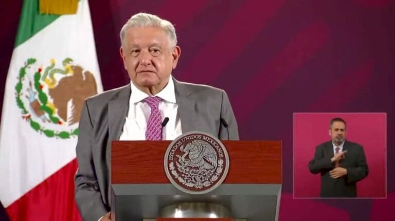 AMLO dijo que quienes están buscando la candidatura a la Presidencia por parte de la 4T son los mejores líderes de su movimiento.