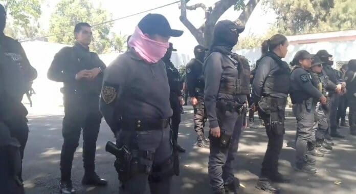 Las Madres Buscadoras de Sonora denunciaron que un policía que las acompañaba en sus recorridos fue asesinado.