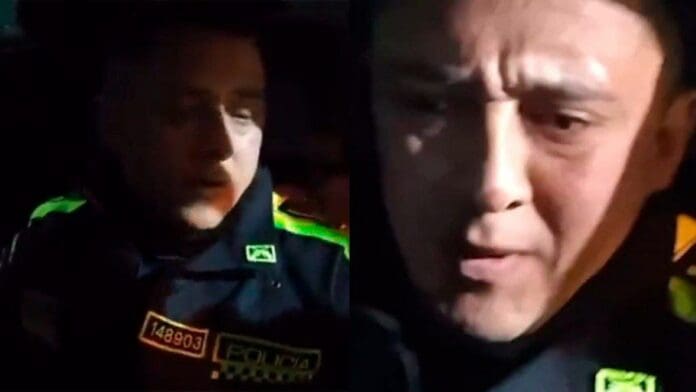 Policías se tragan billetes de una extorsión para no ser descubiertos