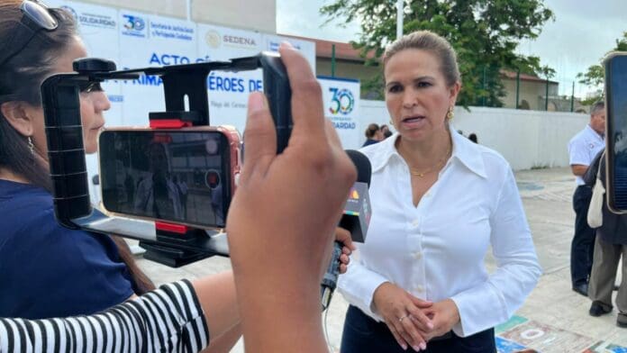 Ciudadanos, sector educativo y gobierno trabajaremos juntos para lograr entornos familiares sanos: Lili Campos