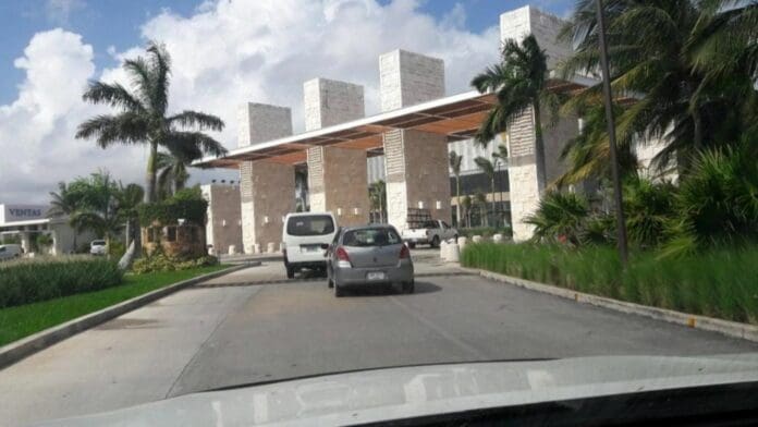 Se acordó que vías hacia Puerto Cancún se mantengan abiertas por el momento: Imoveqroo