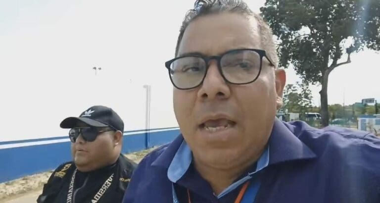 Osniel Peña y Adrián Chi fueron detenidos por no haber ingresado por un filtro de seguridad, no por un abuso de autoridad, tal como denunciaban.