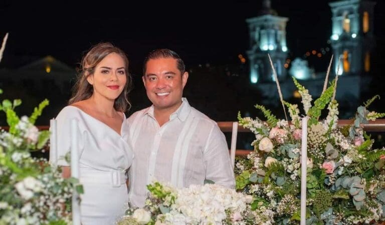 El síndico de Chilpancingo, del partido Morena, usó la terraza del Ayuntamiento para celebrar su boda, por lo que fue muy criticado.
