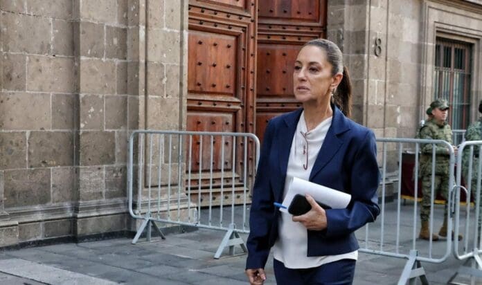 Claudia Sheinbaum Pardo es quien encabeza las encuestas rumbo a los comicios del 2024. Lo confirma un sondeo de El Heraldo de México.