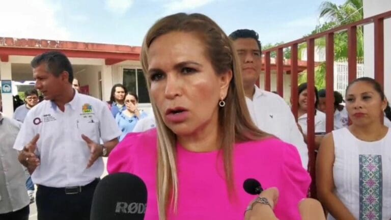Lili Campos se compromete a brindar espacios dignos para los estudiantes de Playa del Carmen