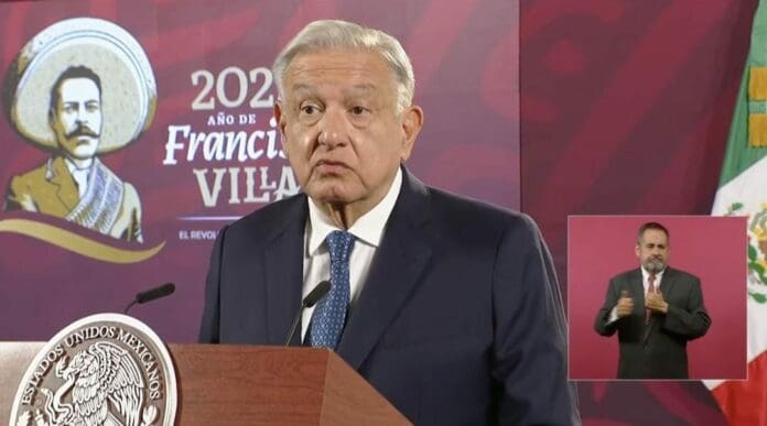 AMLO habló de la cena que sostuvo ayer con aspirantes y gobernadores. Dijo que fue para festejar el triunfo en el Edomex.