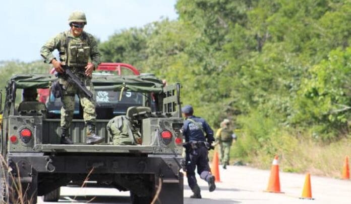 Deja dos muertos y dos heridos enfrentamiento armado en Mahahual