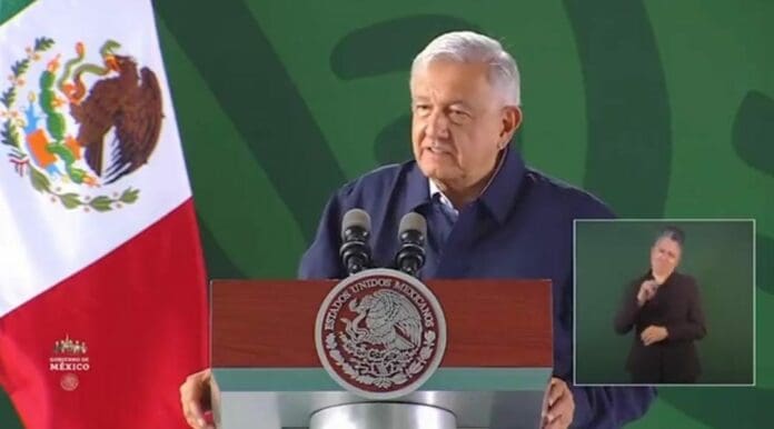 AMLO salió a defender nuevamente al Ejército. Incluso aseguró que existe una campaña para debilitar a la institución.