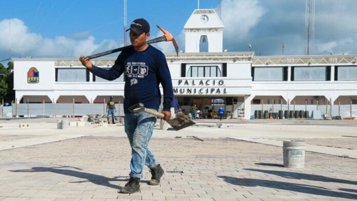 Prevén inaugurar en 'el Grito' la nueva Plaza 28 de Julio de Playa del Carmen