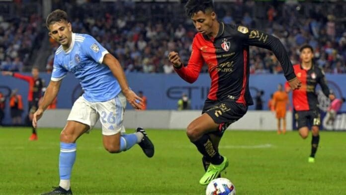 Atlas de Guadalajara hace apología del holocausto en redes para defenderse de fallo arbitral