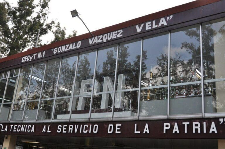 Asesinan a estudiante del CECyT 1 del IPN; se negó a dar 20 pesos