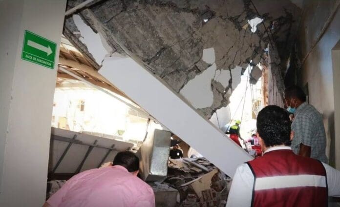 Colapsa domo del Colegio Antonio Repiso en Ciudad Victoria, Tamaulipas