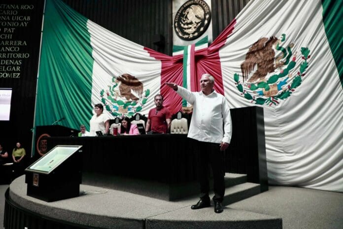 Rinde protesta Raciel López como nuevo fiscal general de Quintana Roo