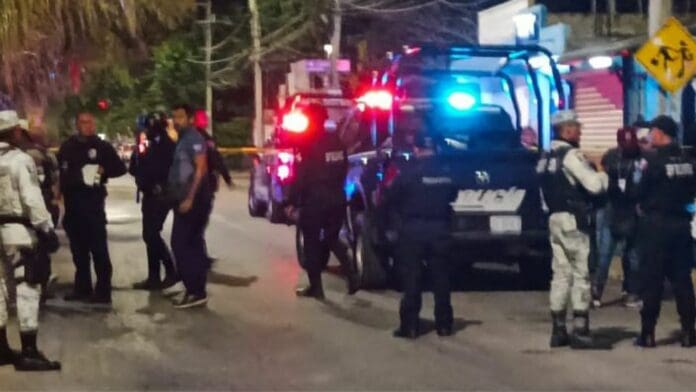 Una mujer de Playa del Carmen fue lesionada por disparos de arma de fuego. El responsable escapó del sitio del ataque.