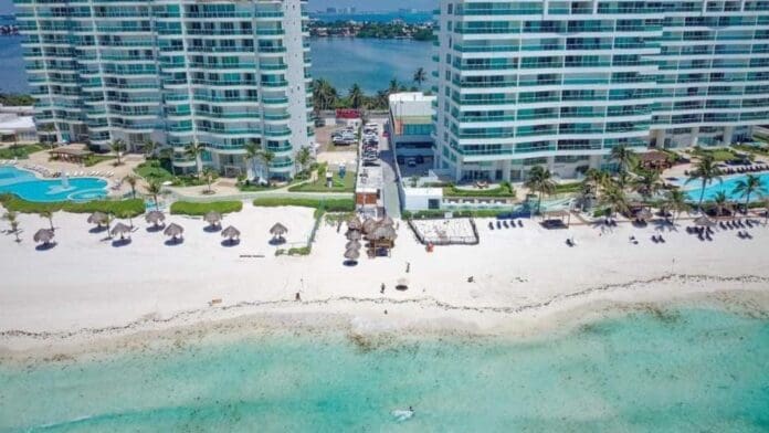 Hoteleros y empresarios de todo Quintana Roo hacen frente común contra Ley de Derecho de Autor