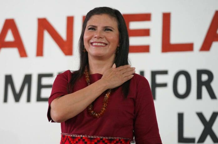 Zoé Robledo destapa a Manuela Obrador para la gubernatura de Chiapas