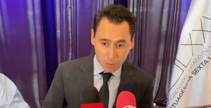 El diputado local de Nuevo León, Luis Susarrey rindió su segundo informe legislativo en San Pedro Garza García.