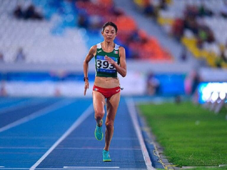 Laura Galván logra marca histórica y pasa a la Final del Mundial de Atletismo en Busapest
