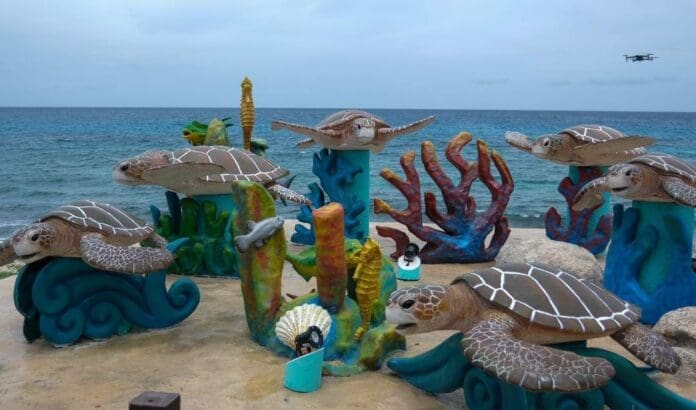 Isla Mujeres luce una nueva imagen gracias a la remodelación del Malecón del Caribe. Destacan sus varias esculturas.