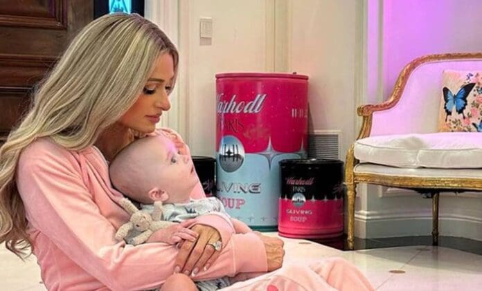 Bebé de Paris Hilton desata comentarios en redes su cabeza es muy grande
