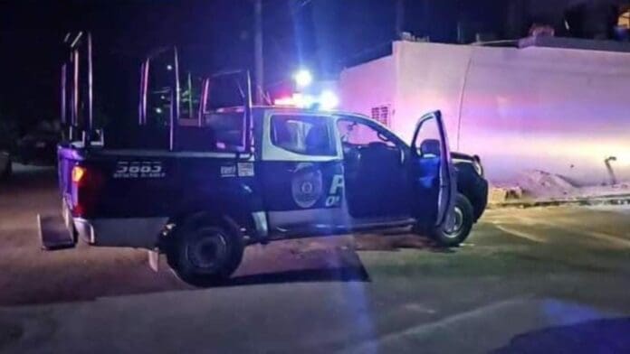 Tres sujetos perdieron la vida esta madrugada por una aparente sobredosis en la 237 de Cancún. Hay una cuarta persona con vida.