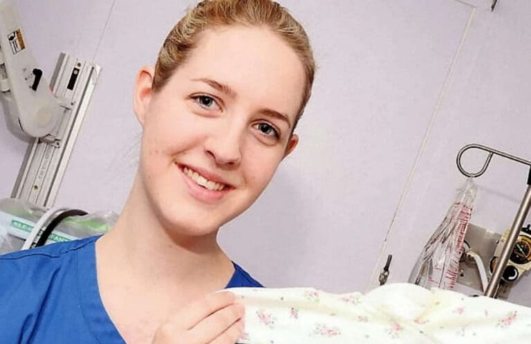 Lucy Letby: La enfermera acusada de asesinar a 7 bebés en Reino Unido