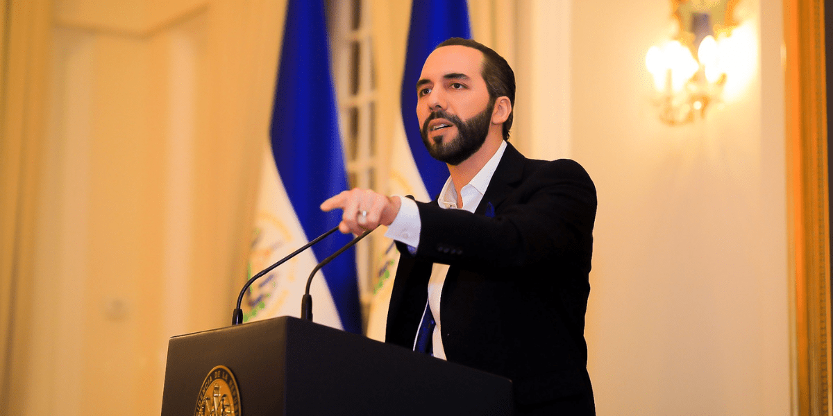 AMLO evita polemizar con Nayib Bukele sobre la seguridad, tras feminicidio en Guanajuato