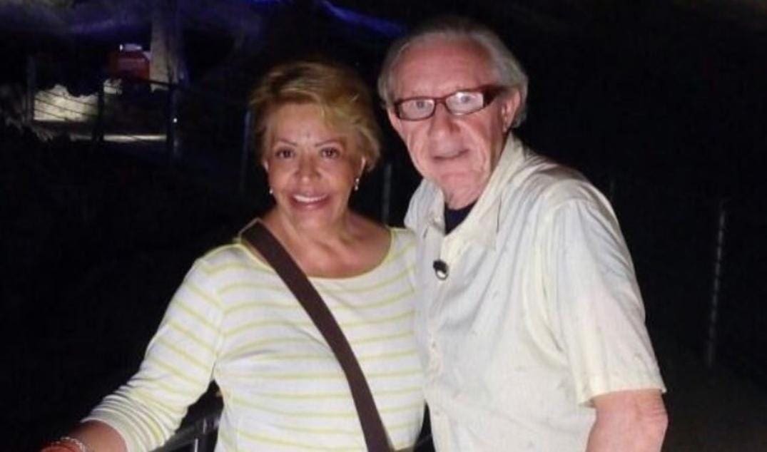 Muere Robert Alexander, conductor de "Gringo en México" y esposo de Verónica Gallardo