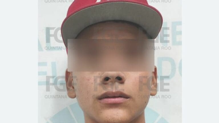 Un sujeto, aparentemente un narcomenudista fue detenido en Playa del Carmen pues al parecer estaría involucrado con un asesinato