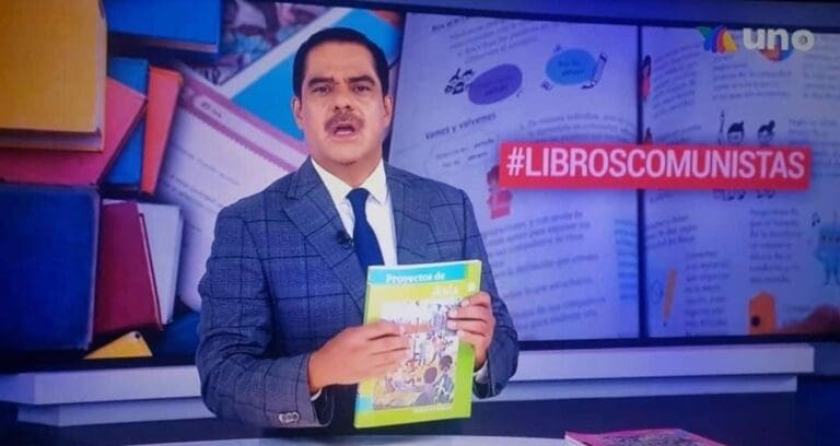 Video: Critican a Javier Alatorre por llamar “comunistas” a los libros de texto