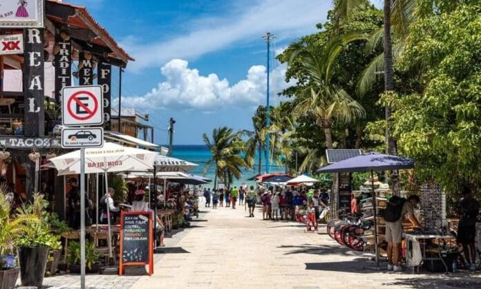 De acuerdo con las estimaciones de las autoridades, Playa del Carmen podría alcanzar hasta 95 por ciento de ocupación en el verano.