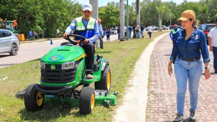 Solidaridad eficientiza la limpieza de las vialidades