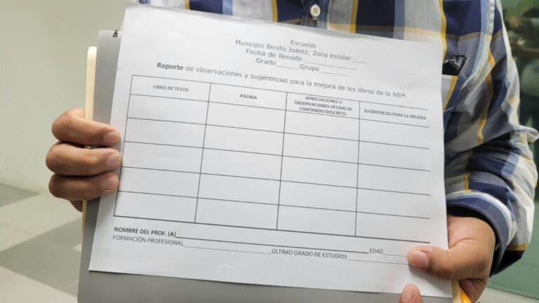 Tras quejas por libros de texto, crean formato para que padres de Quintana Roo expresen sus inconformidades