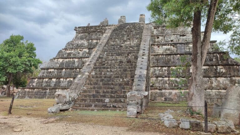 Turistas tienen mucha curiosidad por los recientes hallazgos arqueológicos, por ello han incrementado las ventas de tours en Playa del Carmen