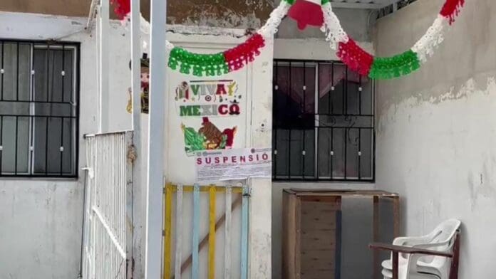 Una guardería que no contaba con permiso ni instalaciones adecuadas fue clausurada en Villas del Sol de Playa del Carmen.