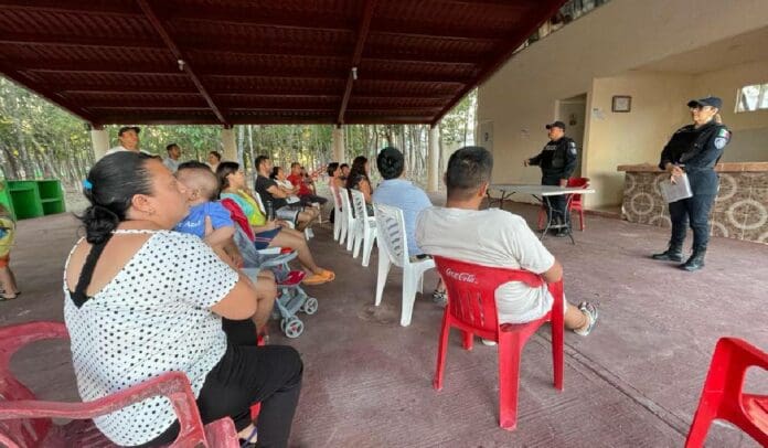 Comités vecinales fomentan la confianza entre el policía y la sociedad para reforzar la vigilancia