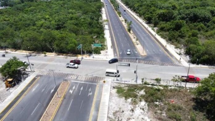 Tras la polémica surgida en redes por una vialidad de Playa del Carmen, la actual administración aclaró que el trazo fue decidido desde 2005.