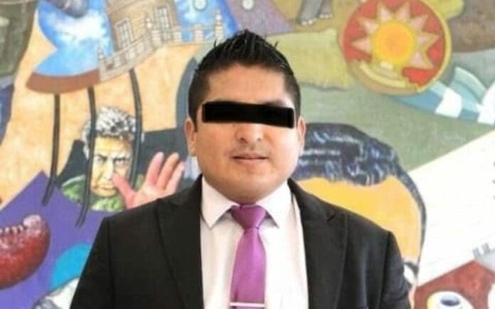 Un diputado del PT del estado de Hidalgo fue detenido acusado de presunto narcomenudeo y por portar armas.