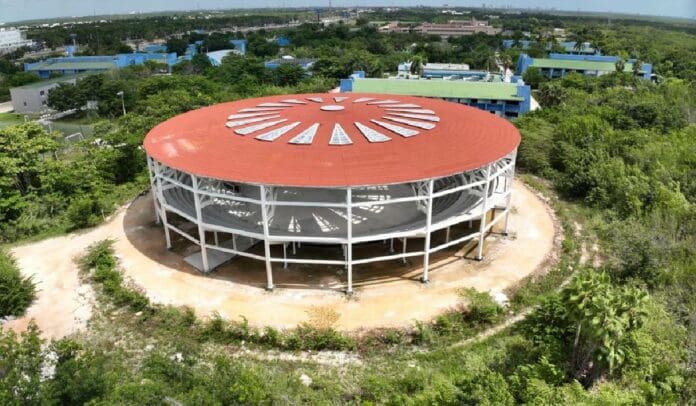 Invertirá gobierno de Quintana Roo 300 millones de pesos en universidades lo que resta de 2023