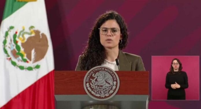 Luisa Alcalde pone en duda la palabra de las Madres Buscadoras y dice que no sufrieron agresión. Por ello la funcionaria ha sido criticada.
