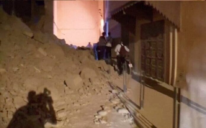 Al menos 296 muertos y 153 heridos dejó un devastador sismo en Marruecos