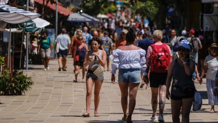 Playa del Carmen no deja de crecer, por eso las autoridades analizan redimensionar la zona turística del destino.