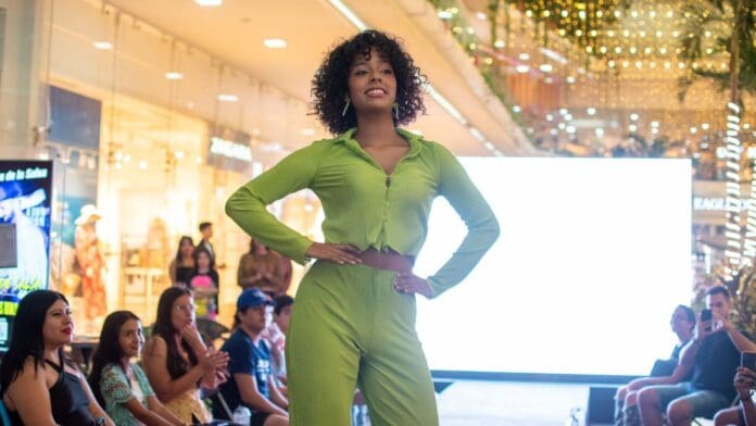 Fashion Show: Estilo y autoconfianza para empoderar a la juventud