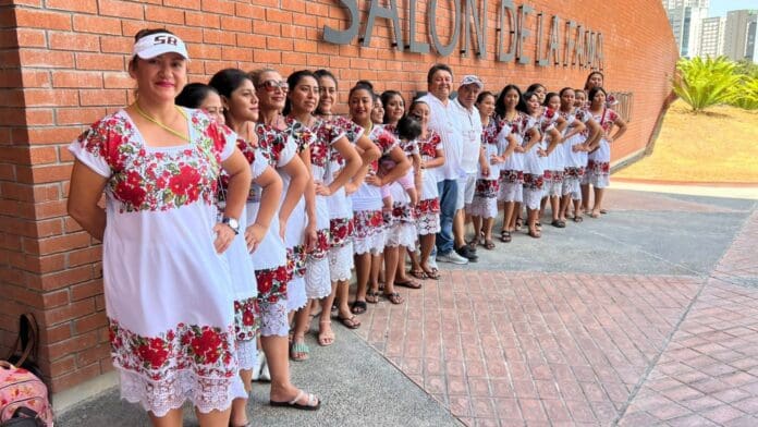 Las Diablitas de Hondzonot fueron a Nuevo León y se llevaron el campeonato del Torneo Intercultural 2023. Un gran logro.
