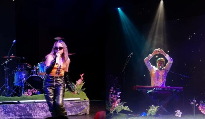 Fans disfrutan el concierto de Ruel, por primera vez en México