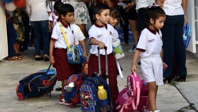 Un total de 474 mil 244 estudiantes de todos los niveles, disfrutarán de la suspensión de clases los días 2 y 3 de noviembre