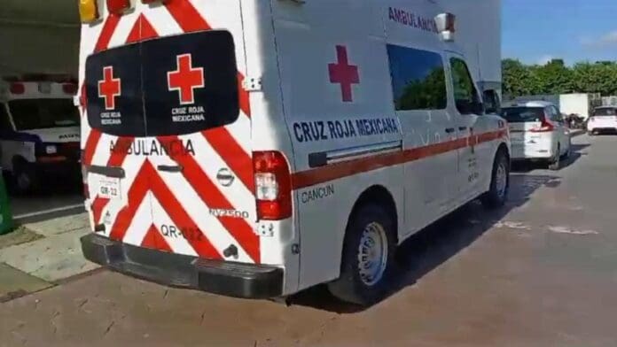 Disparan a un taxista de Cancún sobre la carretera federal 307