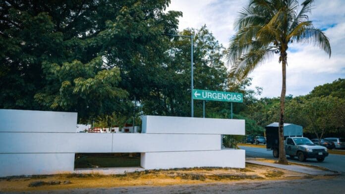 Construirá gobierno banquetas de Hospital General